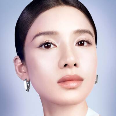Clarifique Zhang Beauty Visual