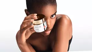 Absolue Longevity: frumusețea care transcende timpul