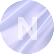 Logo simplu cu litera 'N' albă pe un fundal violet deschis, cu un efect de strălucire.